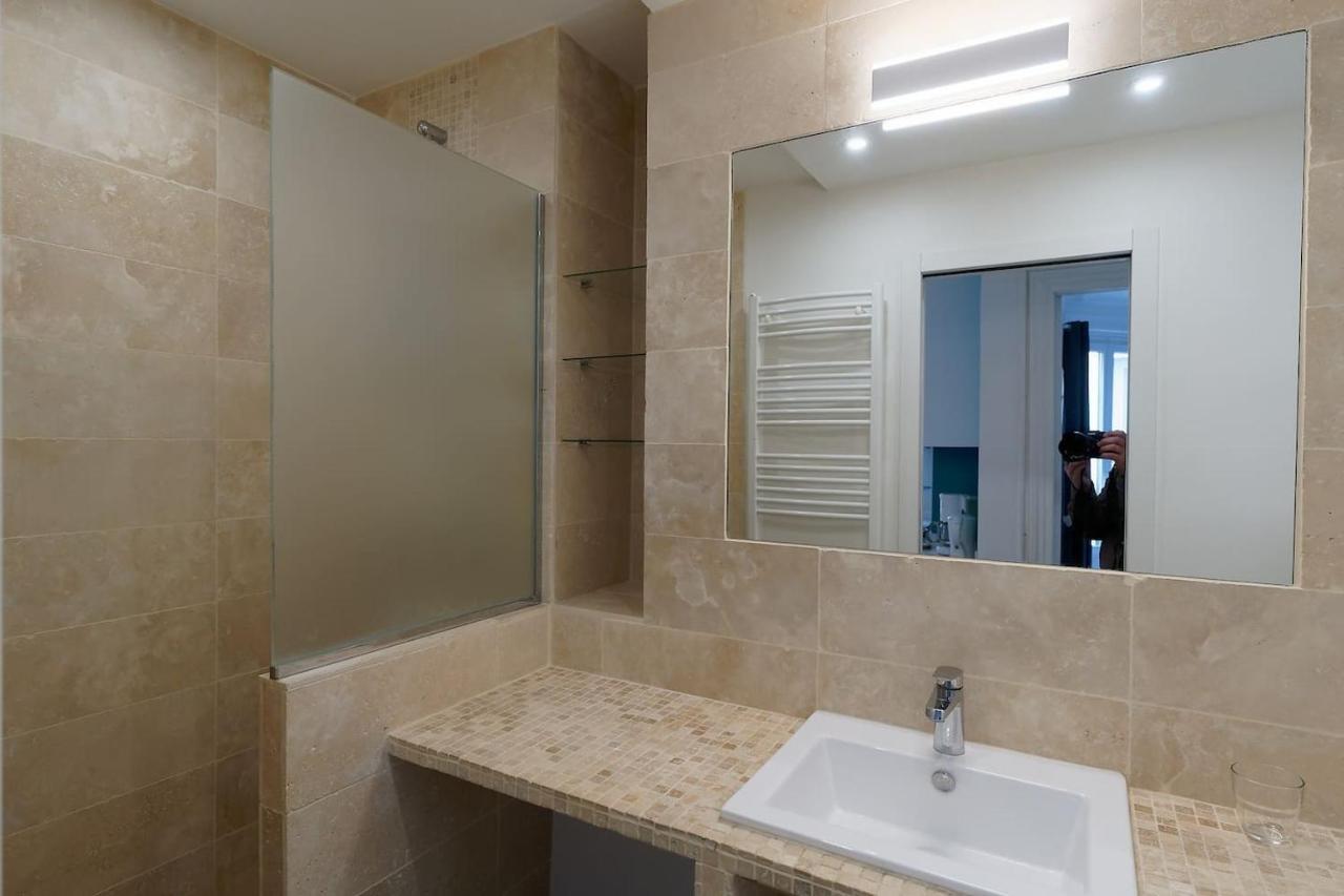 Quiet Apartment Near Montmartre Париж Екстериор снимка